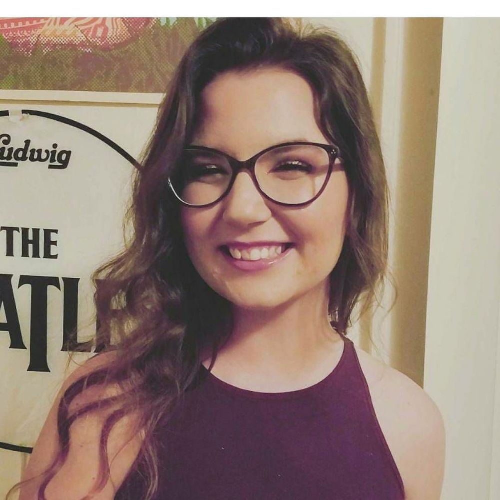 Meet your Posher, Alyssa